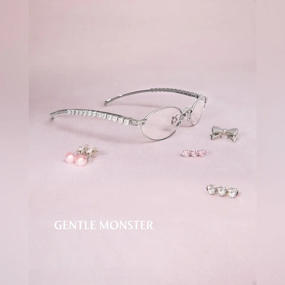 GENTLE MONSTER | Accessories | Gentle Monster X Jennie GENTLE MONSTER | Accessories | Gentle Monster X Jennie